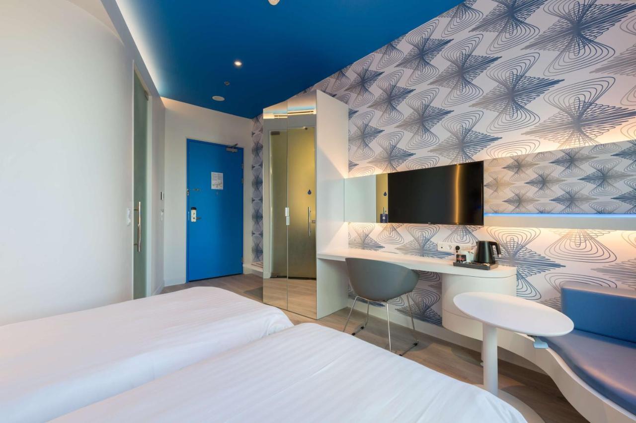 Standard Room Panoramic City View