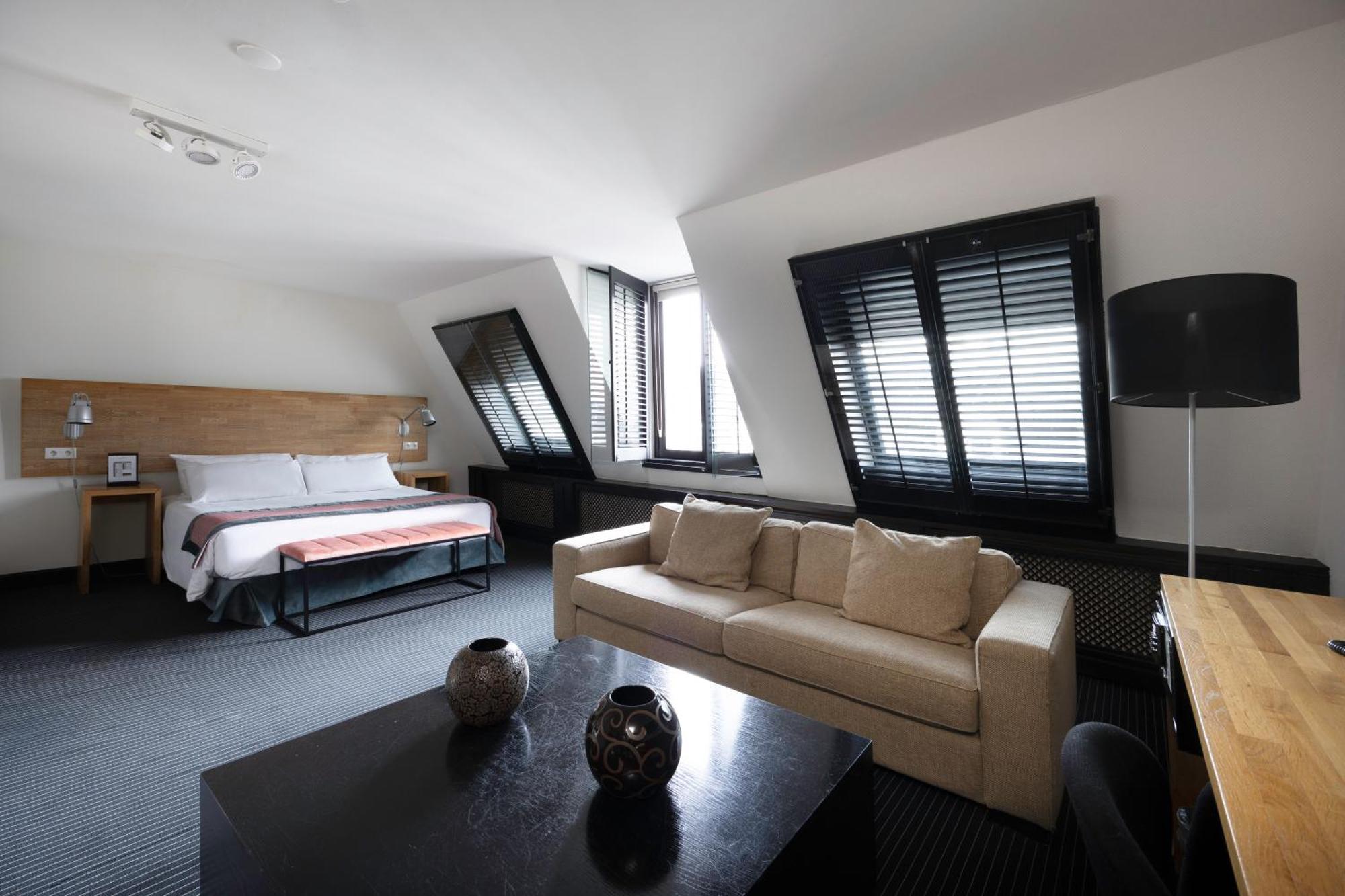 Junior Suite,1588035635:JPEG