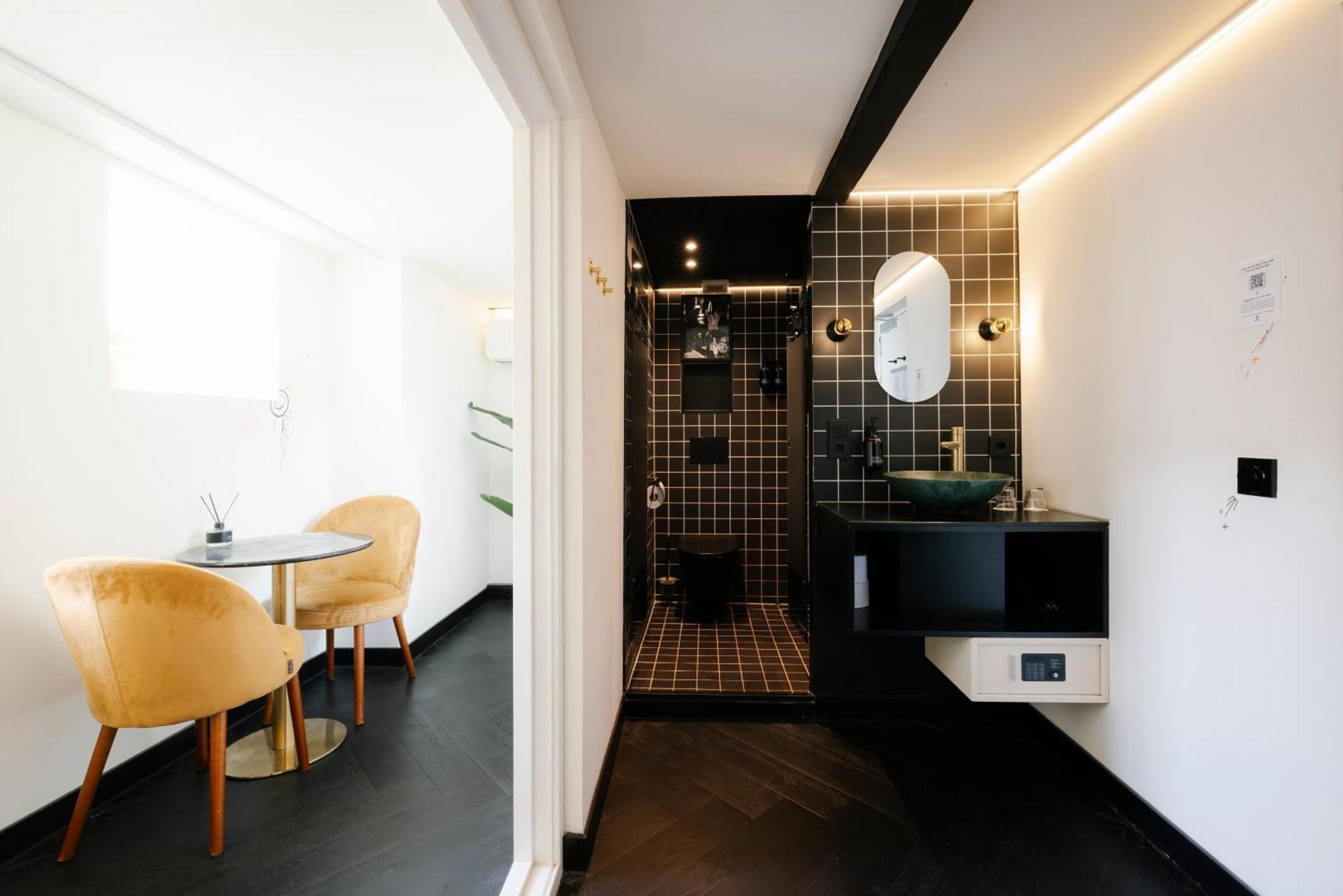 Double Room - "Party Room" by SUPPER