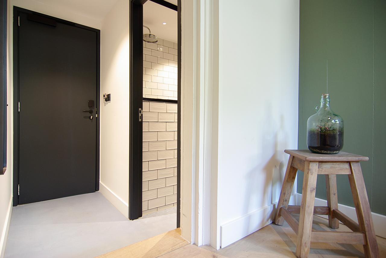 Suite with Shower,775073938:JPEG