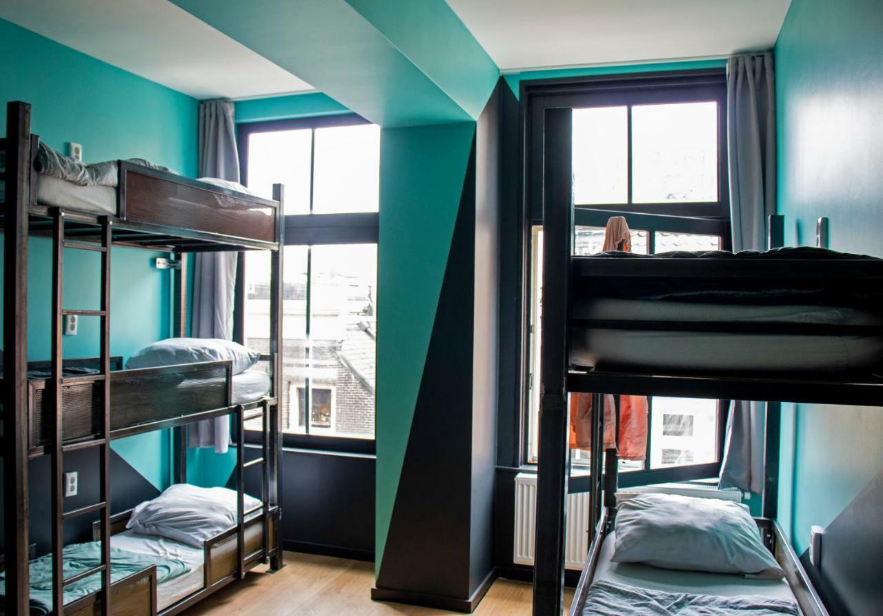 Bed in 10-Bed Mixed Dormitory Room