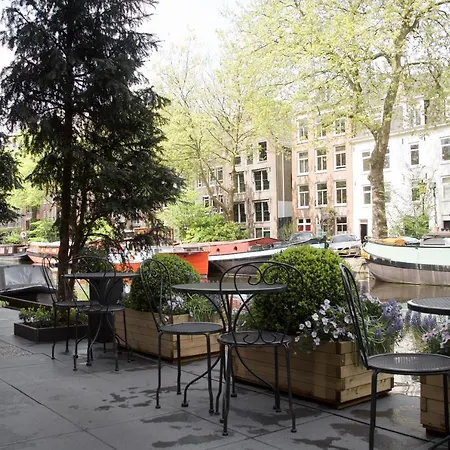Amsterdam Canal Hotel-3