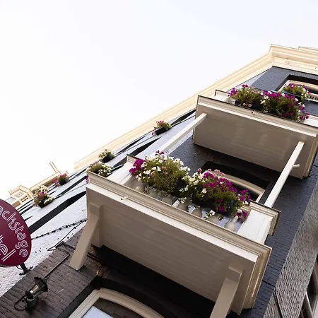 Backstage Hotel Amsterdam-3