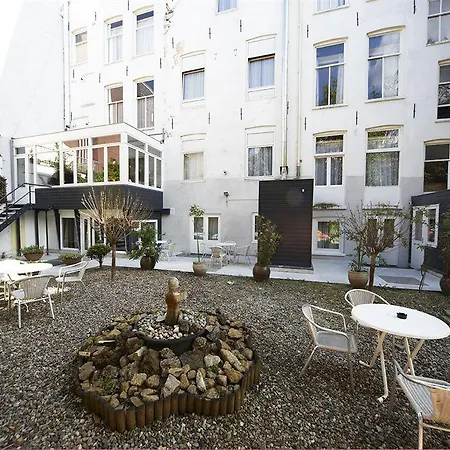 Hotel 74-3